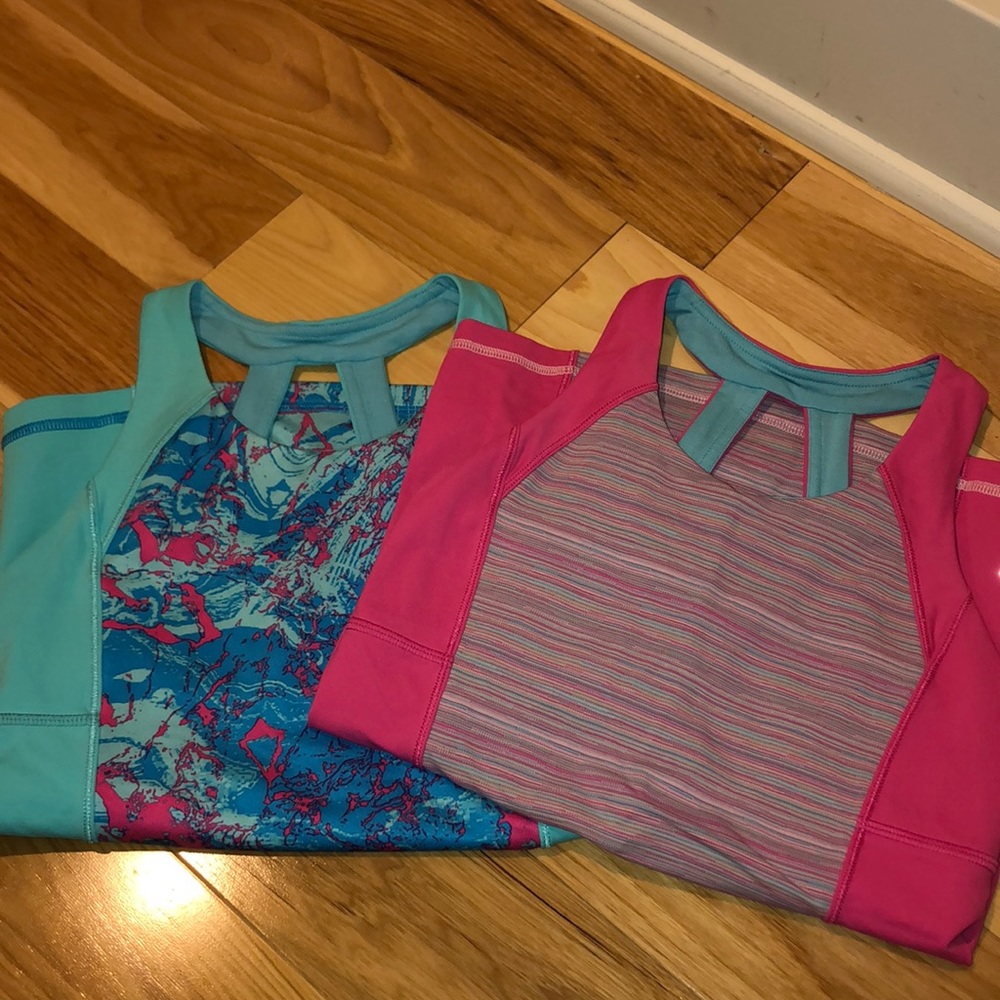 Ivivva tank tops set